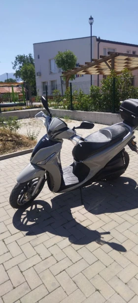  Kymco People