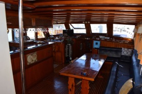 Моторна яхта Собствено производство Гюлет, снимка 10 - Воден транспорт - 44289447