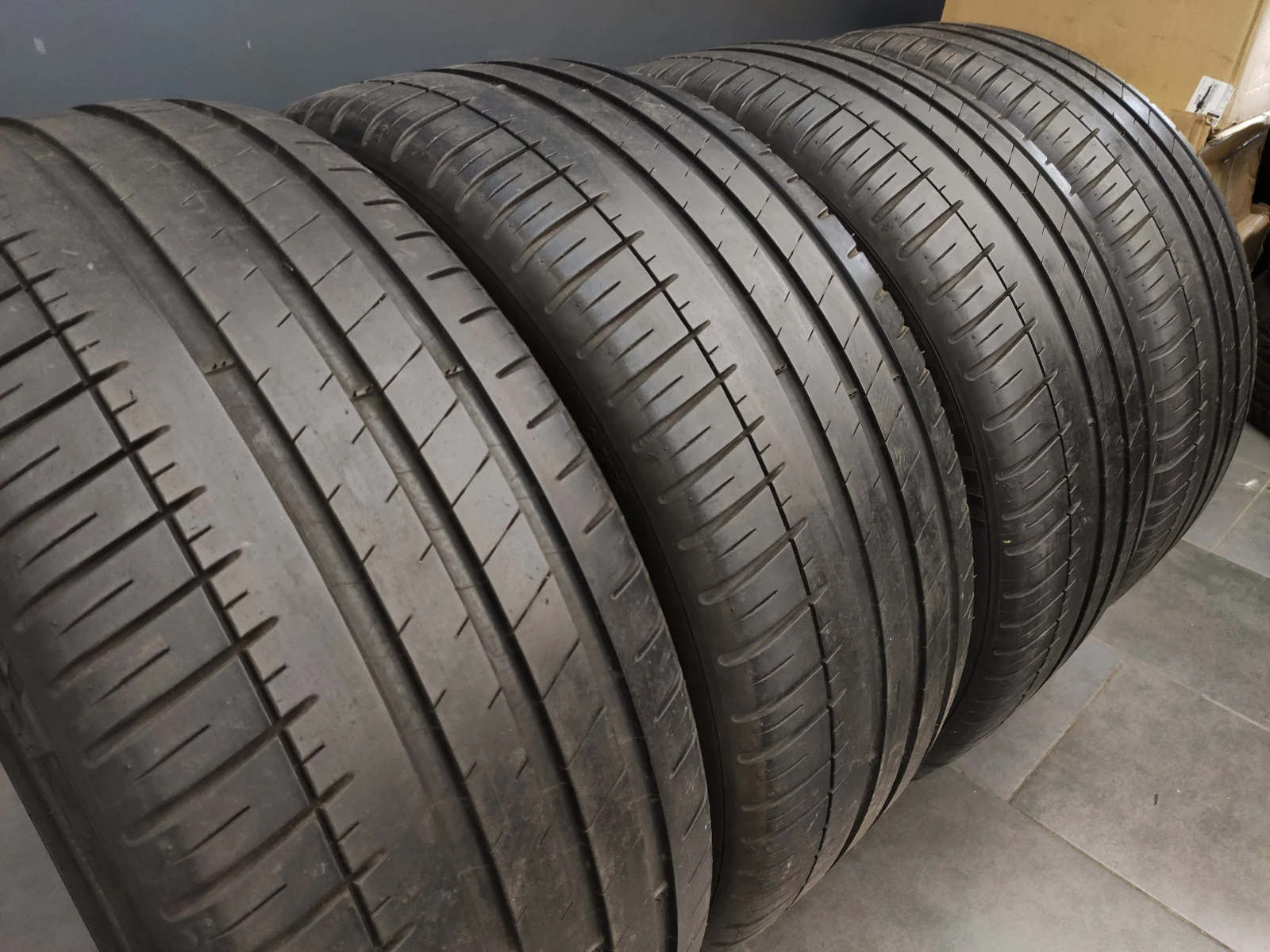  235/40R18 | Mobile.bg   5