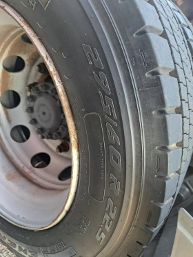      295/60R22.5