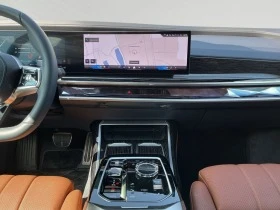 BMW 750 750e Theatre Screen, снимка 5