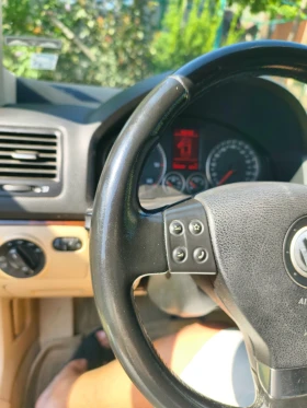 VW Jetta 2.0 Tdi Кожа 136 PS AZV - 8999 лв. - 41211974 14