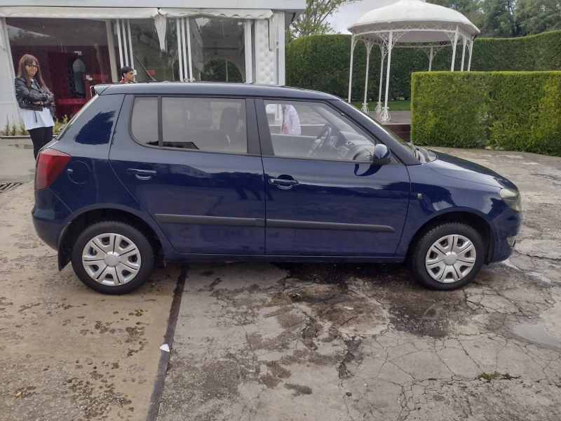 Skoda Fabia 1.6, снимка 5 - Автомобили и джипове - 48051051