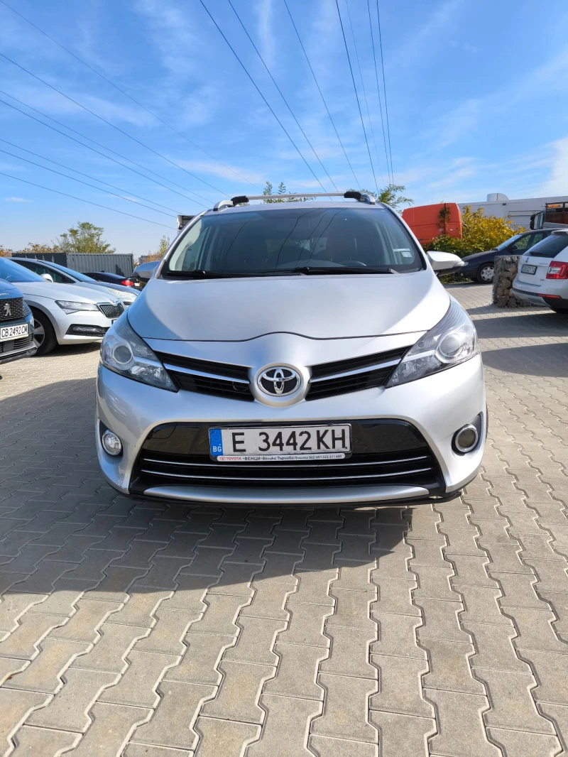 Toyota Verso, снимка 1 - Автомобили и джипове - 47664415