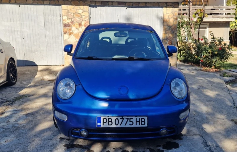 VW New beetle, снимка 1 - Автомобили и джипове - 48348312