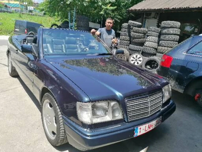 Mercedes-Benz 220 E220 Final Edition , снимка 11 - Автомобили и джипове - 48016243