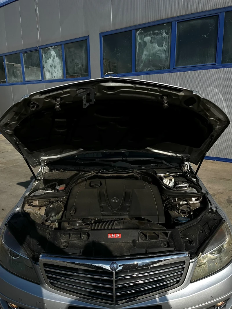 Mercedes-Benz C 220, снимка 11 - Автомобили и джипове - 49567002