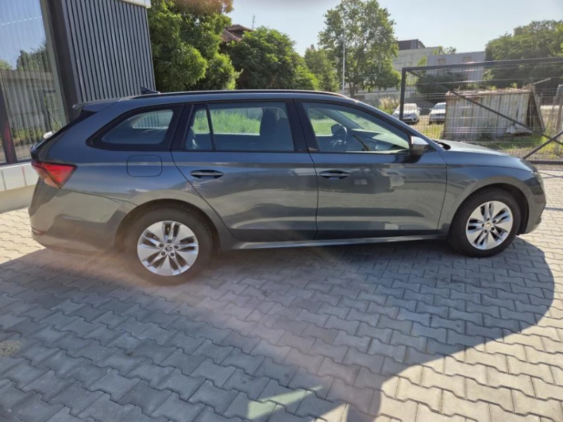 Skoda Octavia 2.0TDi EXECUTIVE, снимка 7 - Автомобили и джипове - 50958908