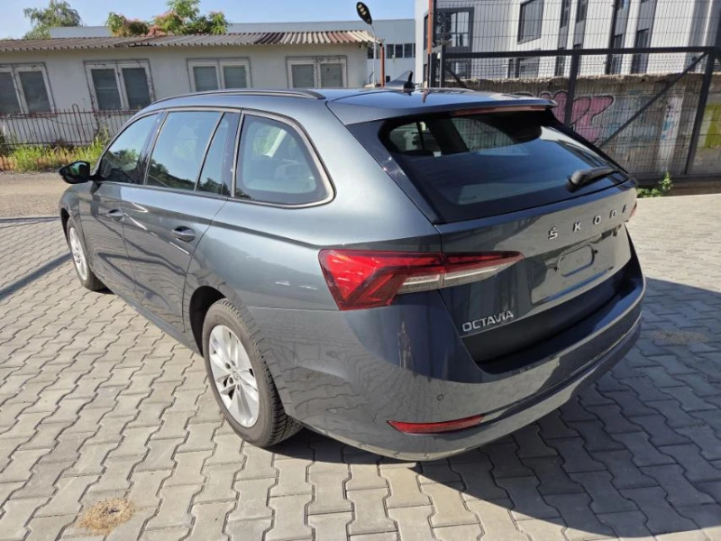 Skoda Octavia 2.0TDi EXECUTIVE, снимка 4 - Автомобили и джипове - 50958908