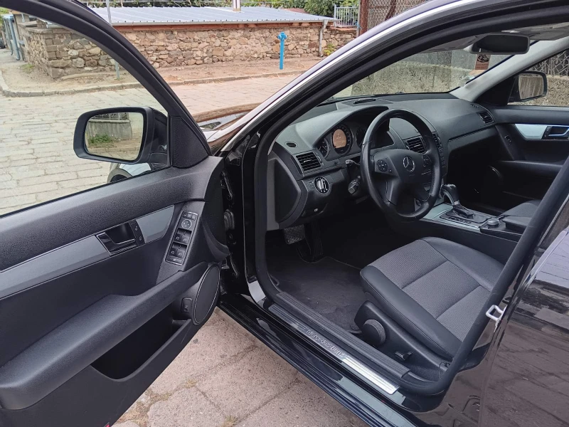 Mercedes-Benz C 220 CDI Avantgarde/ОМ646, снимка 8 - Автомобили и джипове - 52072207