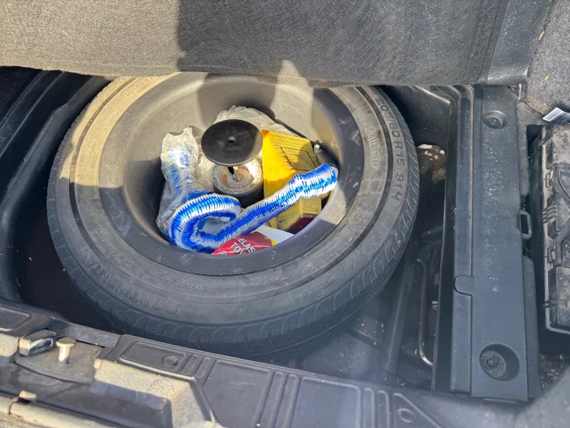 BMW 320 BMW 320i в перфетно техническо състояние, снимка 10 - Автомобили и джипове - 52493719