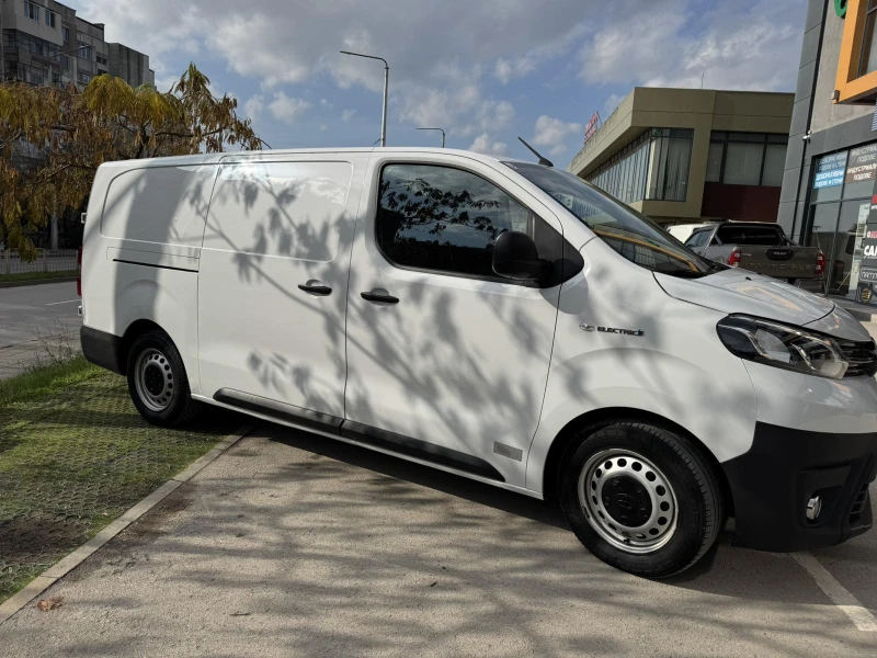 Toyota Proace City товарен, снимка 10 - Автомобили и джипове - 52493715