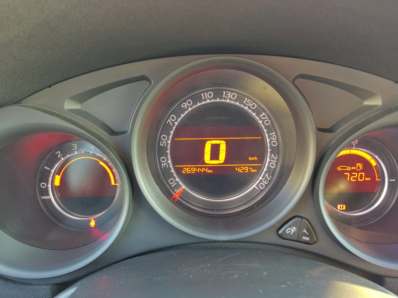 Citroen C4, снимка 11 - Автомобили и джипове - 52738989