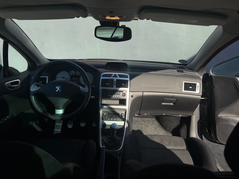 Peugeot 307 CC 2.0Hdi твърд таван климатик парктроник, снимка 10 - Автомобили и джипове - 52849667
