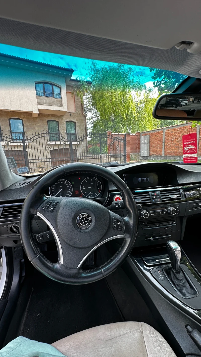 BMW 320, снимка 8 - Автомобили и джипове - 52891432