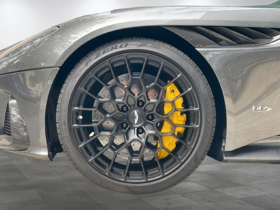 Aston Martin DBS = Ultimate = 1 of 300 Гаранция - изображение 6