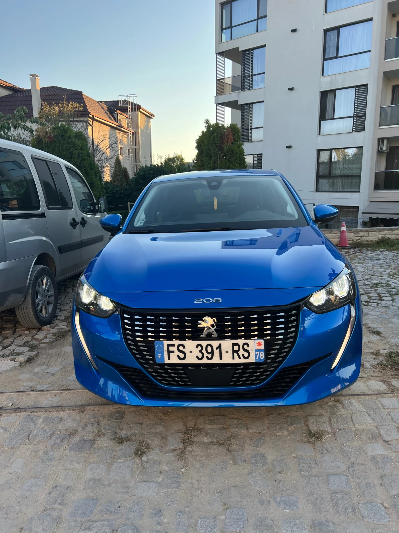 Peugeot 208 E208 - изображение 5