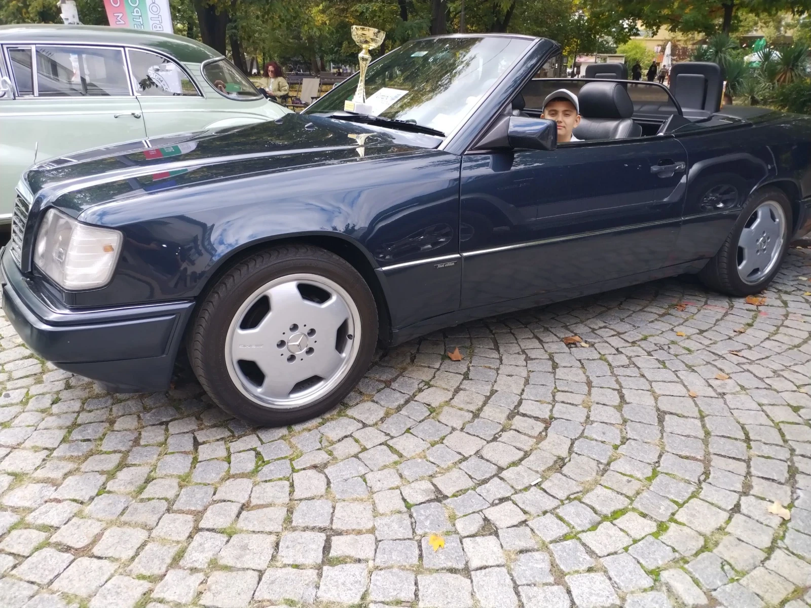 Mercedes-Benz 220 E220 Final Edition  | Mobile.bg   15