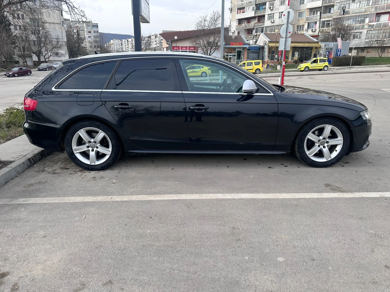 Audi A4 2.0tdi 143 - изображение 4