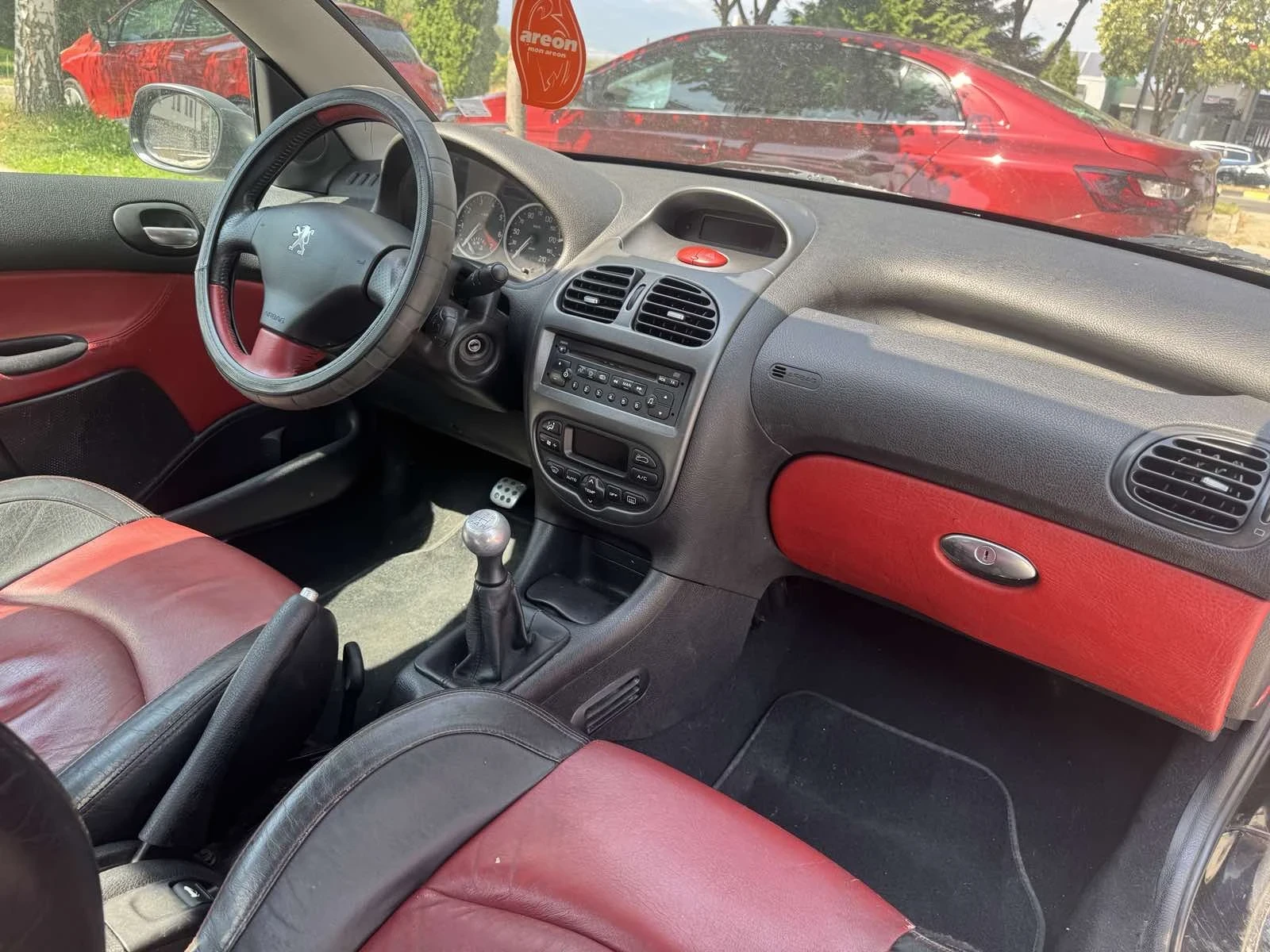 Peugeot 206 206CC 1.6i.  120kc.  - изображение 10