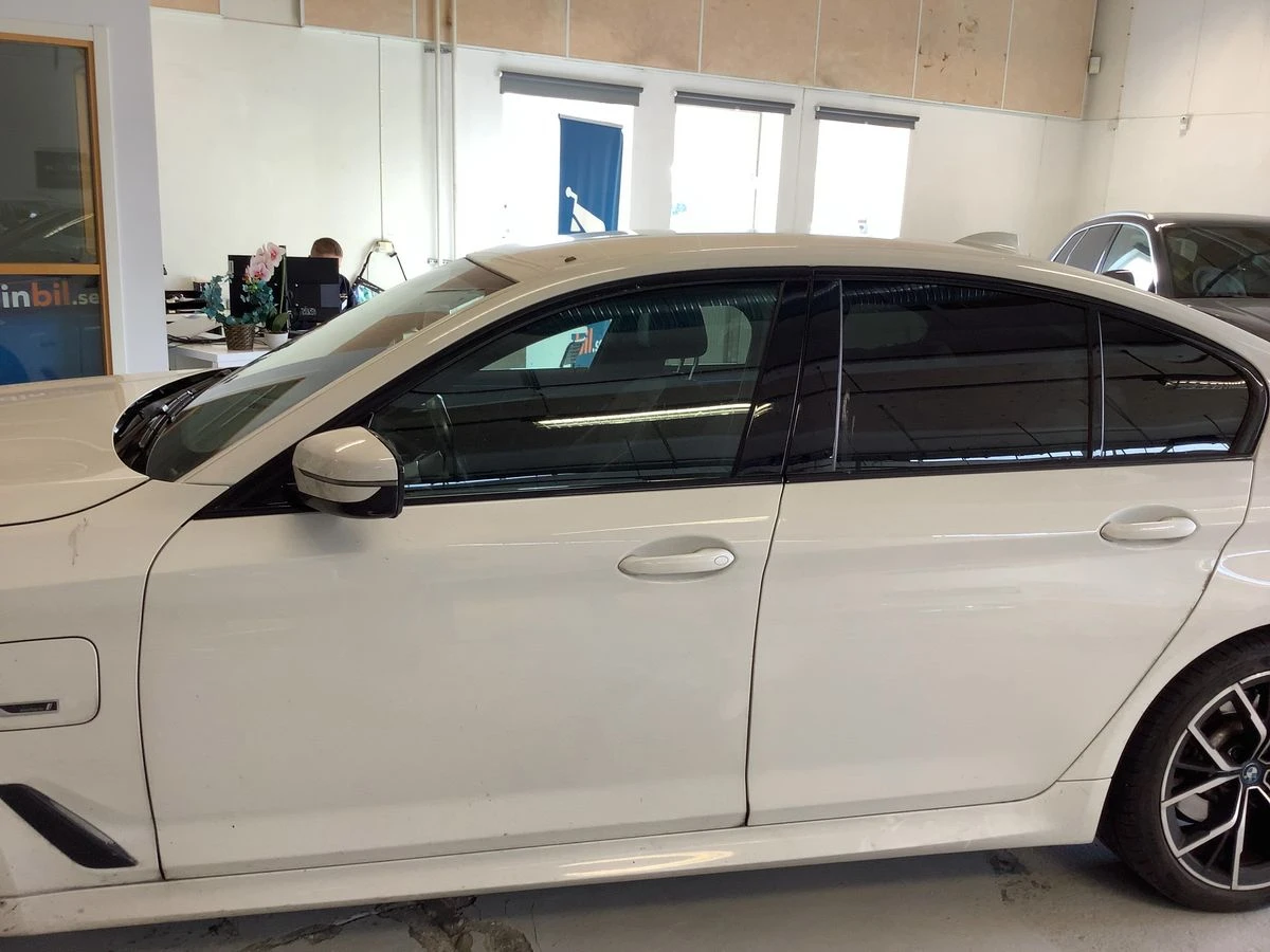 BMW 530 BMW 5er 530e xDrive M Spor* *  t | Mobile.bg   8