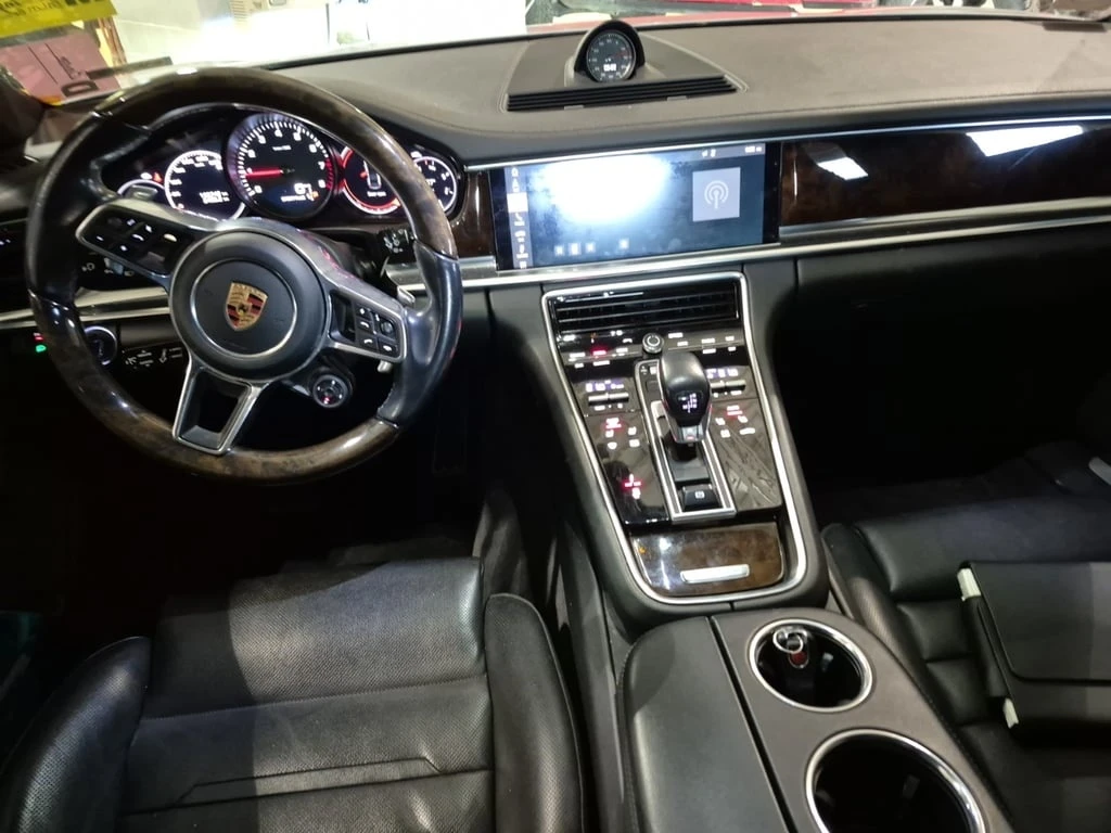Porsche Panamera 4S * CARFAX * Панорама* Подгрев* Обдух* Памет - изображение 9