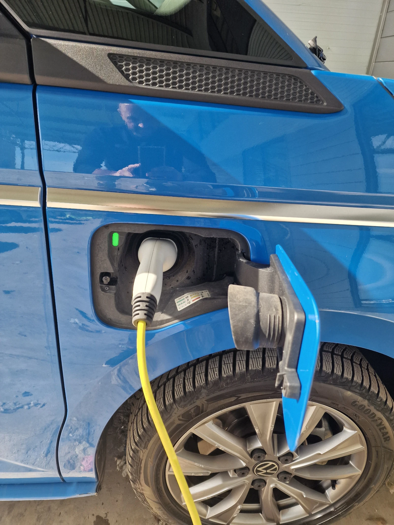 VW Multivan, снимка 17 - Автомобили и джипове - 53724739