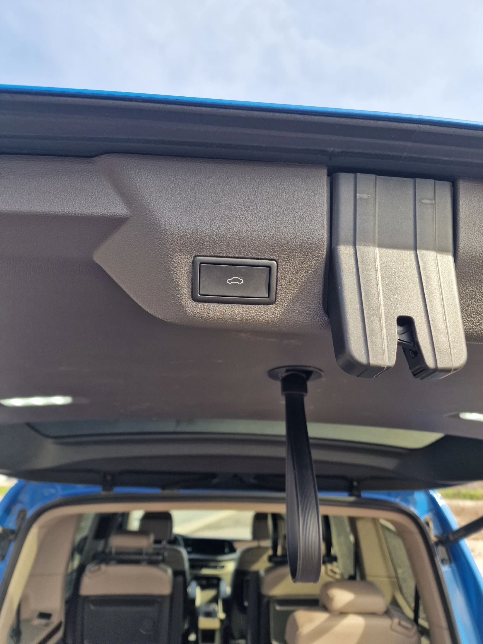 VW Multivan, снимка 16 - Автомобили и джипове - 53724739