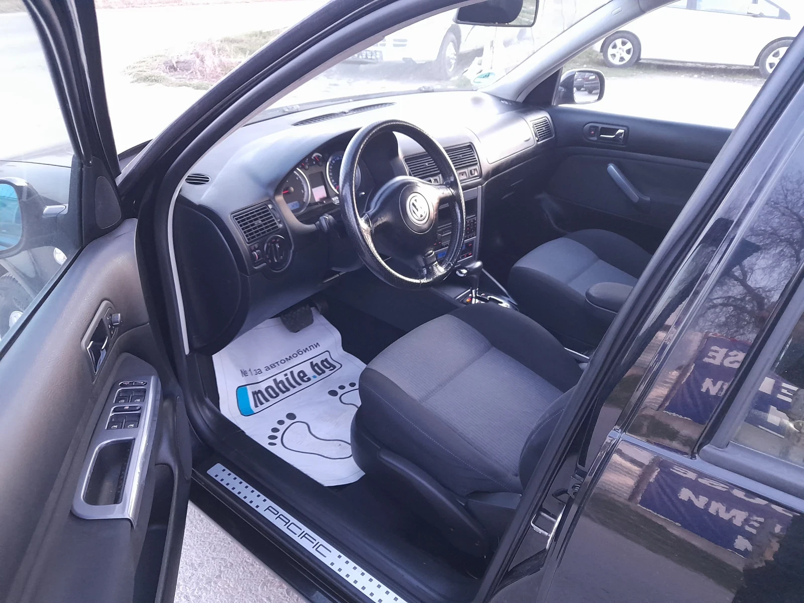 VW Golf, снимка 5 - Автомобили и джипове - 53879034