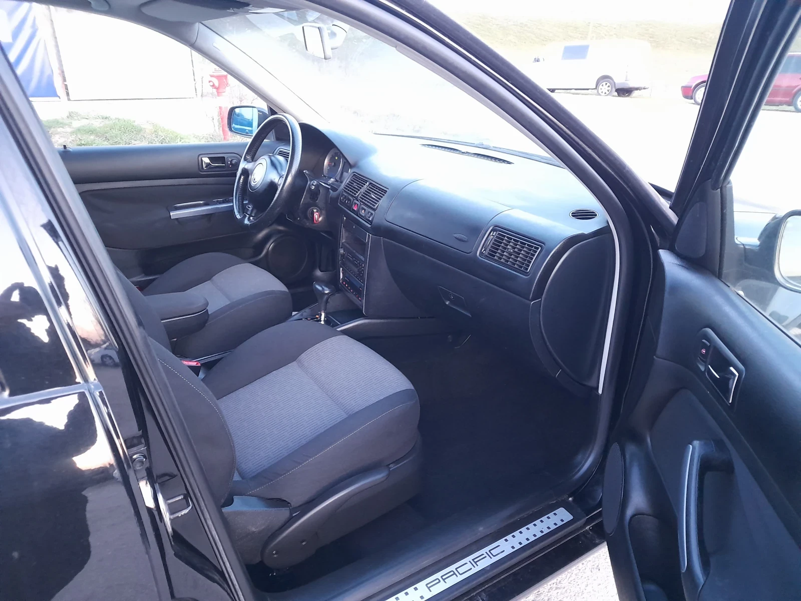 VW Golf, снимка 6 - Автомобили и джипове - 53879034