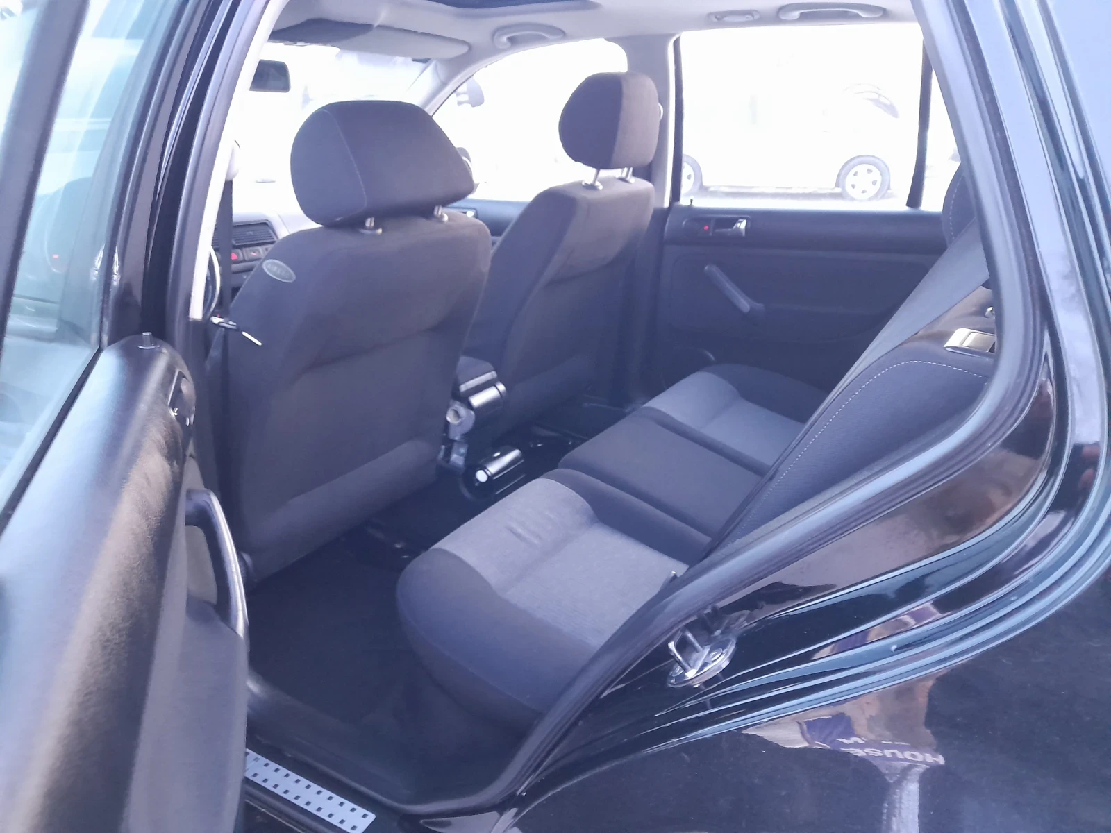 VW Golf, снимка 10 - Автомобили и джипове - 53879034