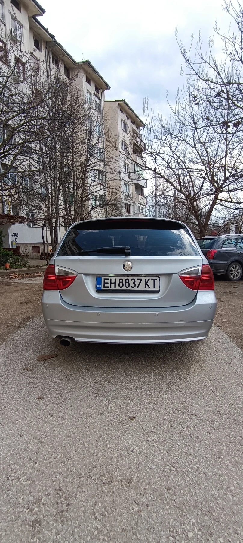 BMW 320, снимка 3 - Автомобили и джипове - 53976868