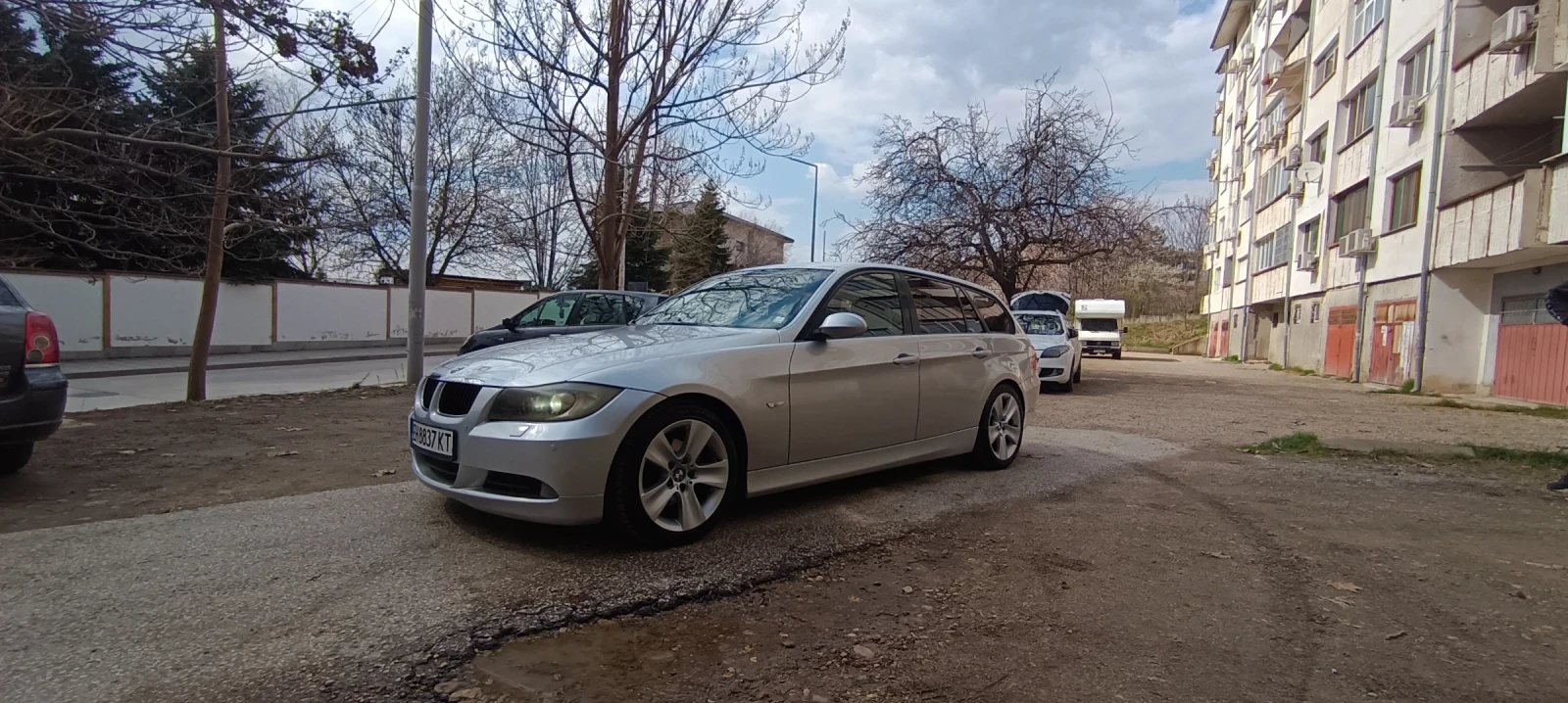 BMW 320, снимка 6 - Автомобили и джипове - 53976868