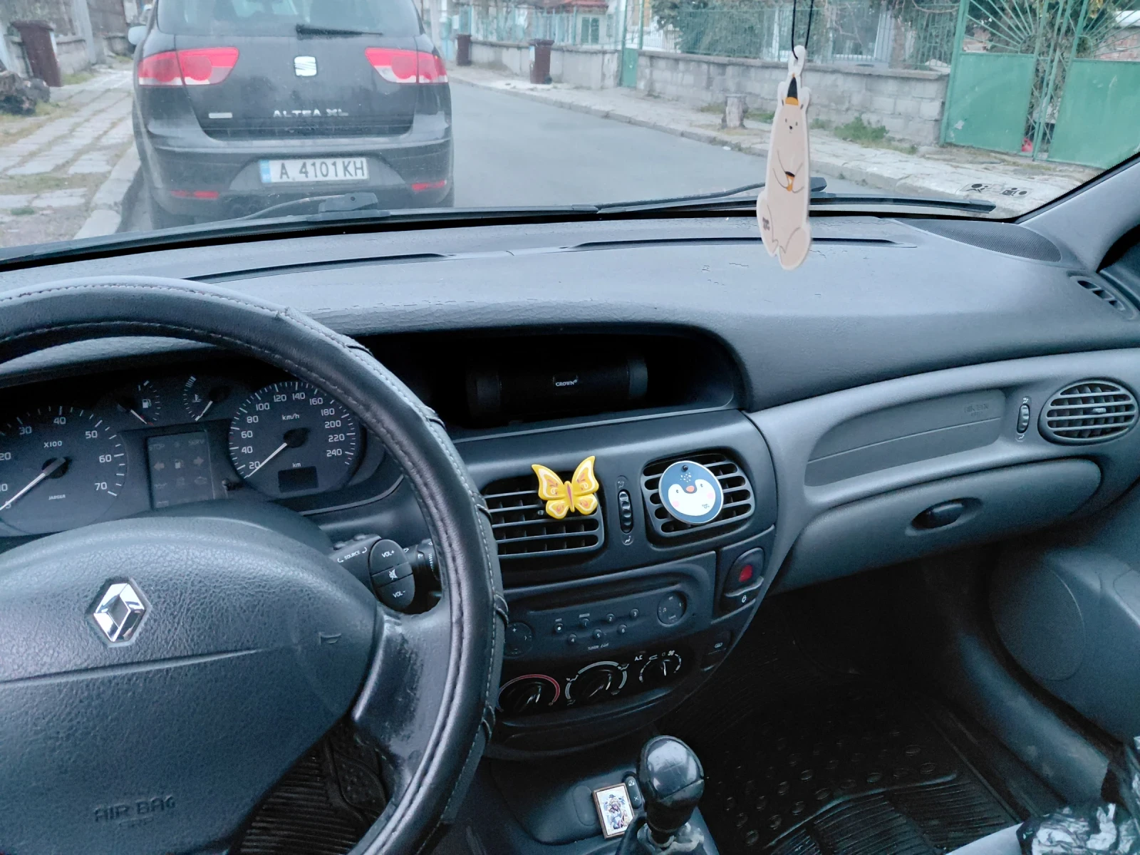 Renault Megane, снимка 9 - Автомобили и джипове - 53996714