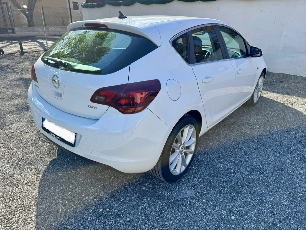 Opel Astra J* 2.0 CDTI 160к.с.* 6скор.* 208000км., снимка 8 - Автомобили и джипове - 54457718