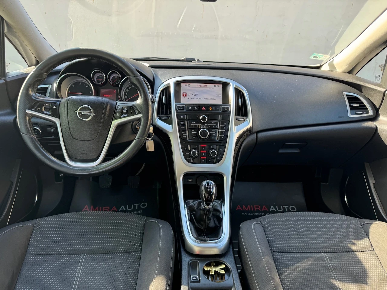 Opel Astra J* 2.0 CDTI 160к.с.* 6скор.* 208000км., снимка 13 - Автомобили и джипове - 54457718