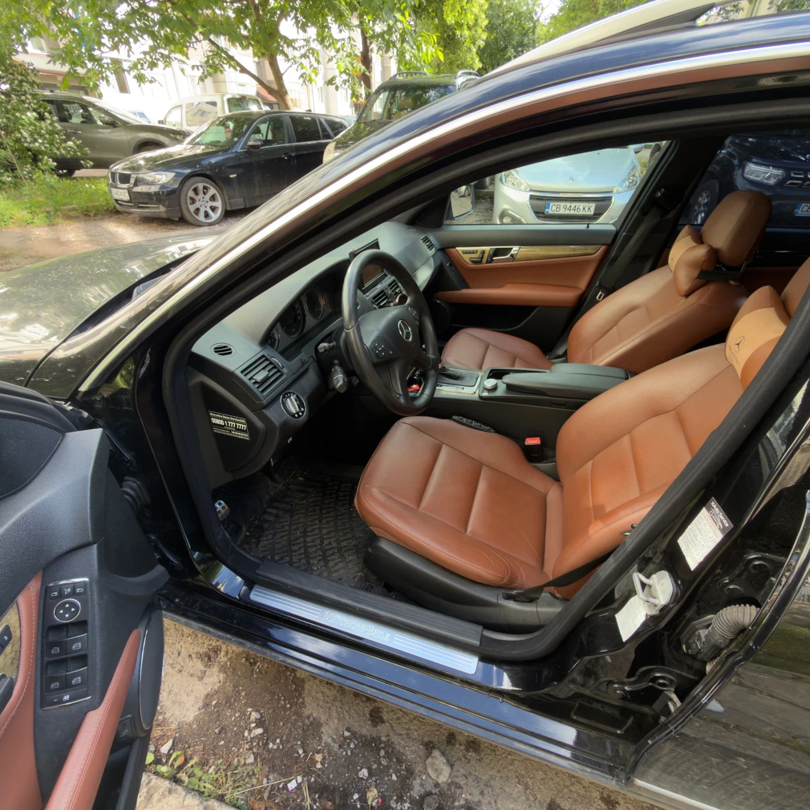 Mercedes-Benz C 320 Avantgarde 4MATIC Keyless, снимка 9 - Автомобили и джипове - 54527935