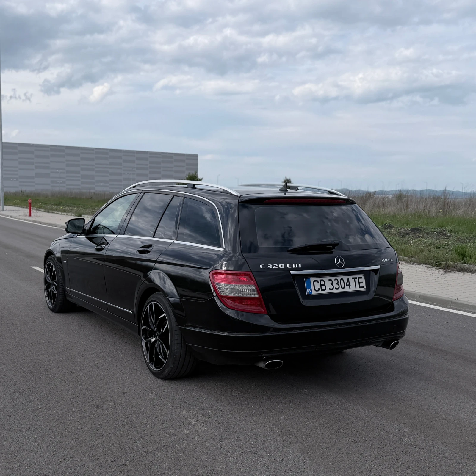 Mercedes-Benz C 320 Avantgarde 4MATIC Keyless, снимка 7 - Автомобили и джипове - 54527935