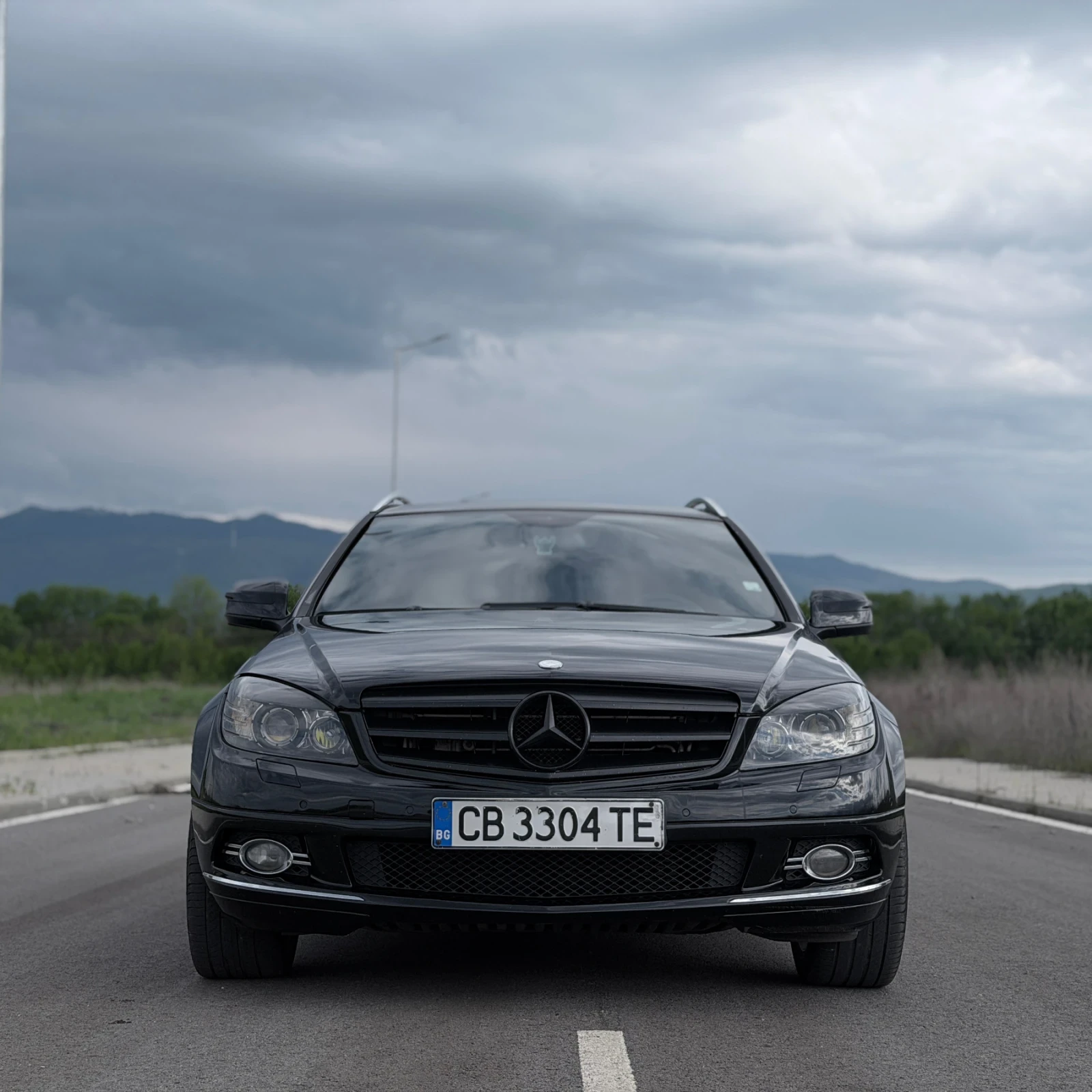 Mercedes-Benz C 320 Avantgarde 4MATIC Keyless, снимка 2 - Автомобили и джипове - 54527935