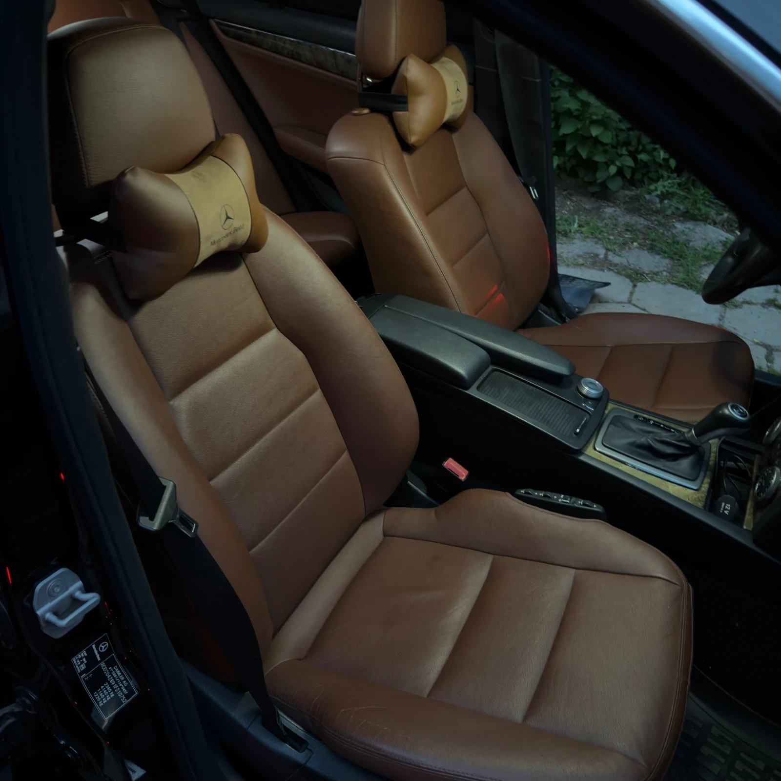 Mercedes-Benz C 320 Avantgarde 4MATIC Keyless, снимка 9 - Автомобили и джипове - 54527935