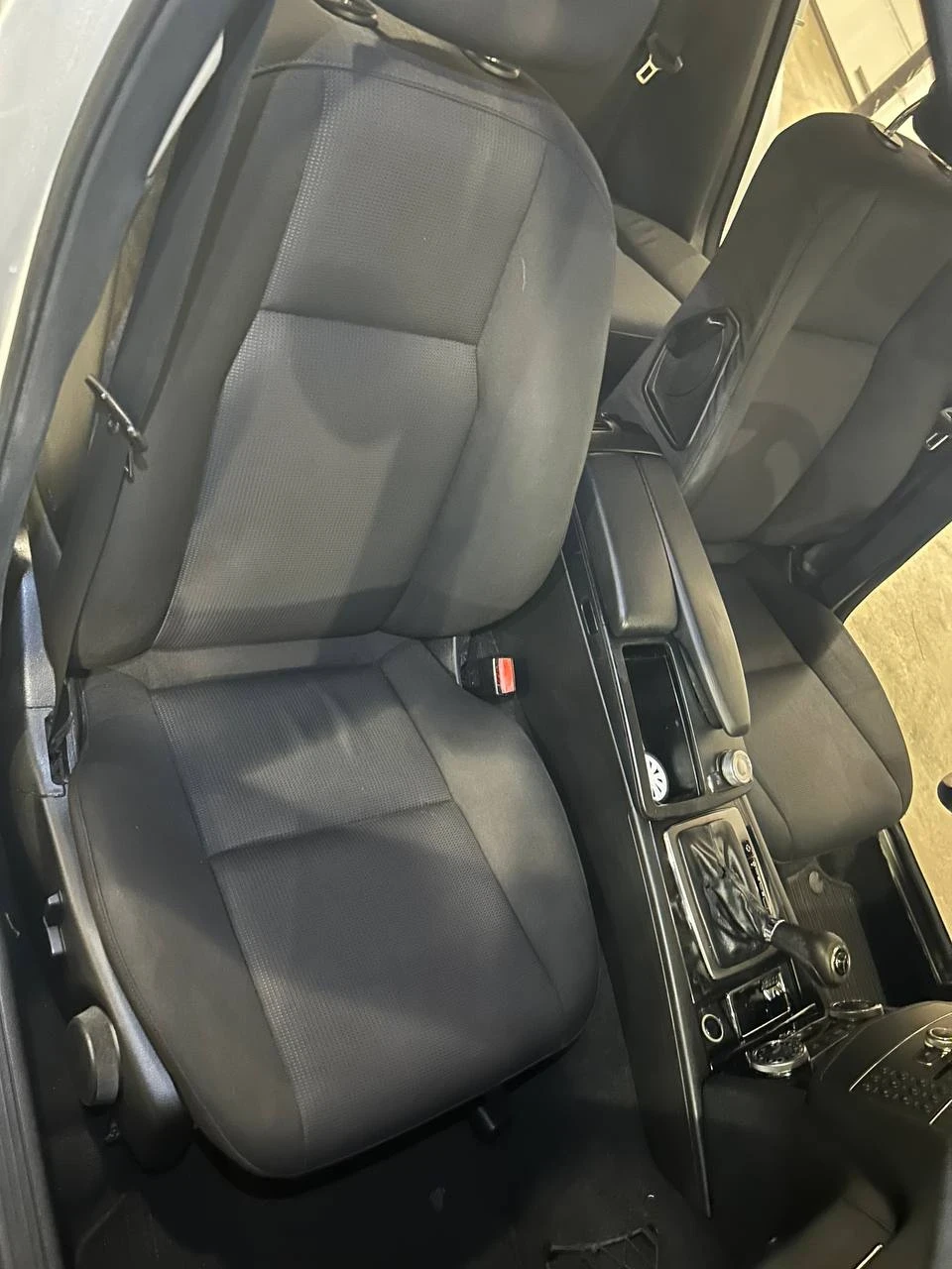 Mercedes-Benz C 220, снимка 5 - Автомобили и джипове - 54784890