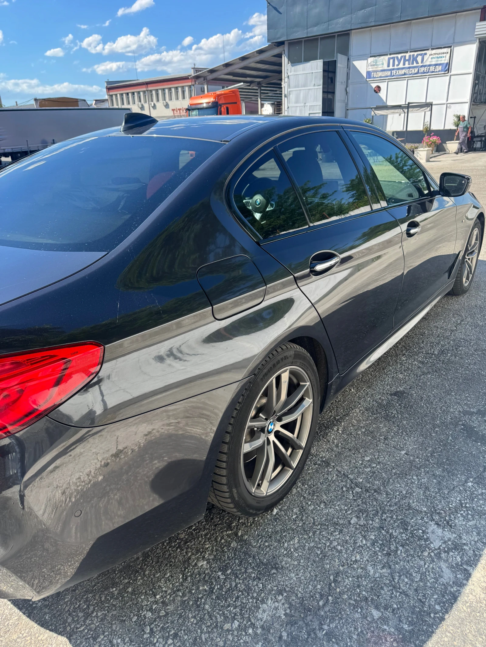 BMW 520 x drive, снимка 2 - Автомобили и джипове - 54915591