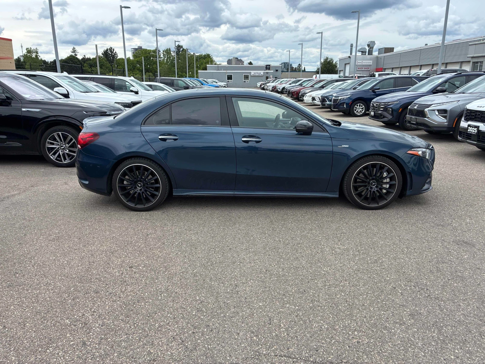 Mercedes-Benz A 35 AMG * 2 КЛЮЧА * СЕРВИЗНА ИСТ * ПАНОРАМА * CARFAX, снимка 4 - Автомобили и джипове - 55054170