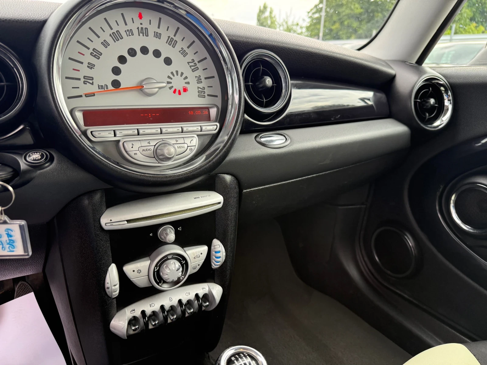 Mini Cooper BENZIN* Кожа* 2010г. , снимка 12 - Автомобили и джипове - 55315853