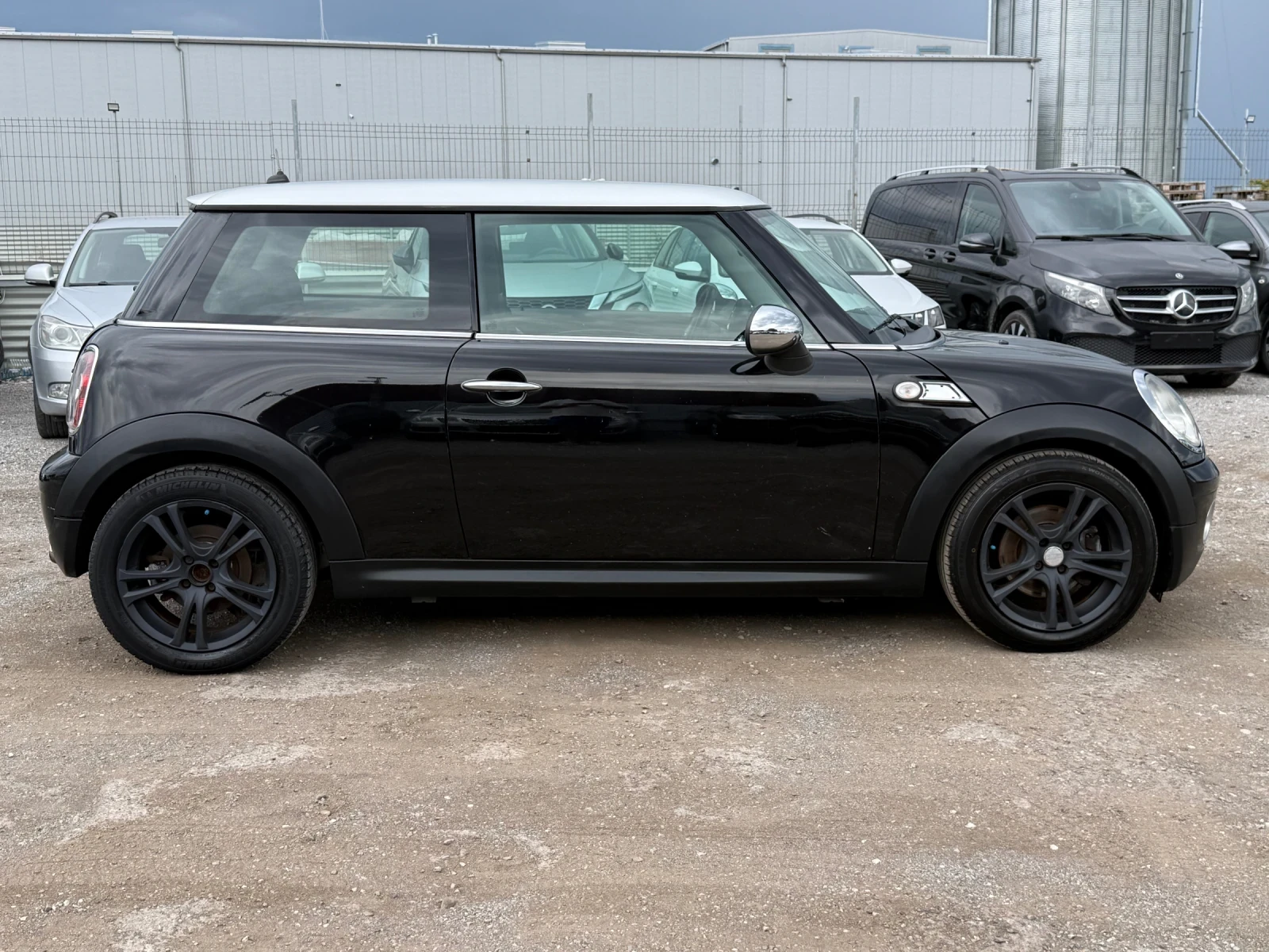 Mini Cooper BENZIN* Кожа* 2010г. , снимка 6 - Автомобили и джипове - 55315853
