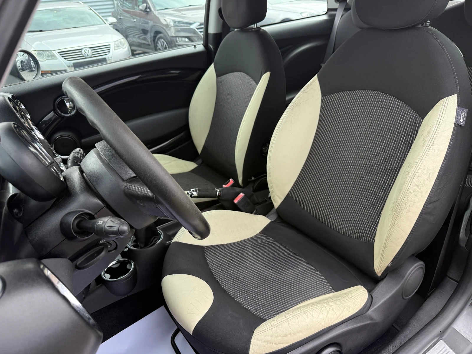 Mini Cooper BENZIN* Кожа* 2010г. , снимка 8 - Автомобили и джипове - 55315853