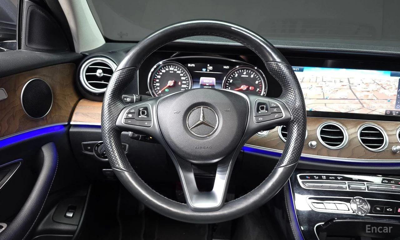 Mercedes-Benz E 300 4MATIC* ПОДГРЕВ* 360КАМЕРА* КЕЙЛЕС* , снимка 7 - Автомобили и джипове - 55340496