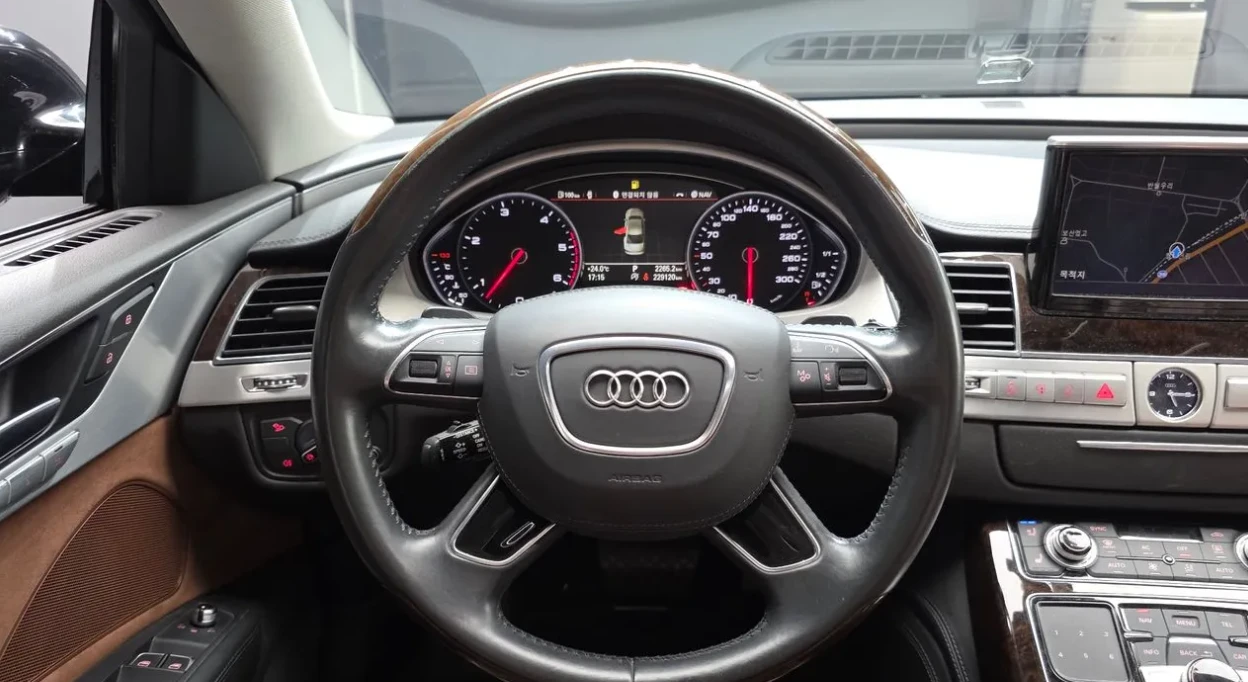 Audi A8 L * 4.2TDI * ОБДУХВАНЕ * 360 КАМ * ДИСТРОНИК * TV , снимка 7 - Автомобили и джипове - 55398730