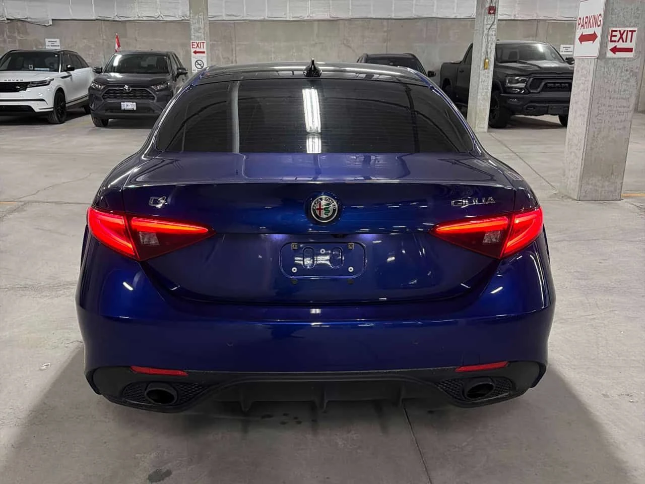 Alfa Romeo Giulia * Ti Sport * CARFAX * БЕЗ ПЪРВОНАЧАЛНА ВНОСКА, снимка 4 - Автомобили и джипове - 55425342