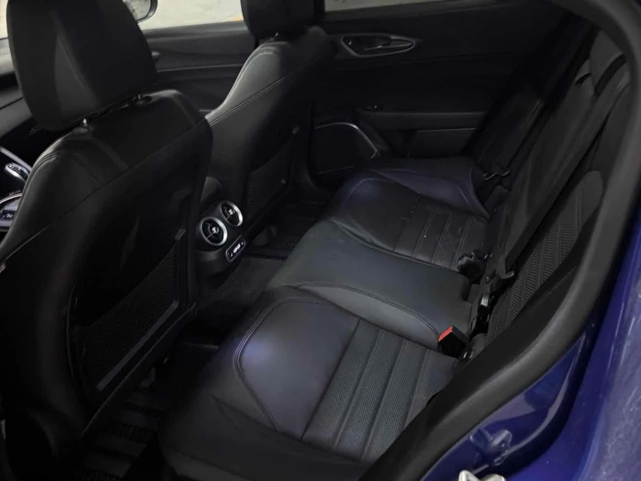 Alfa Romeo Giulia * Ti Sport * CARFAX * БЕЗ ПЪРВОНАЧАЛНА ВНОСКА, снимка 17 - Автомобили и джипове - 55425342